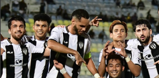 Эхосн Панджшанбе и Шервони Мабатшоев