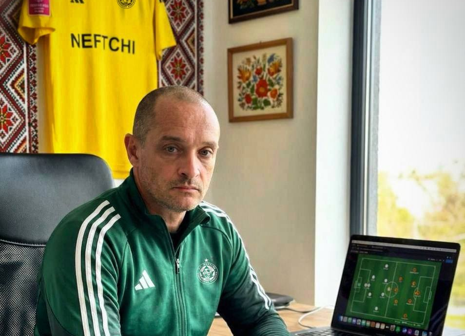 Роман Санжар