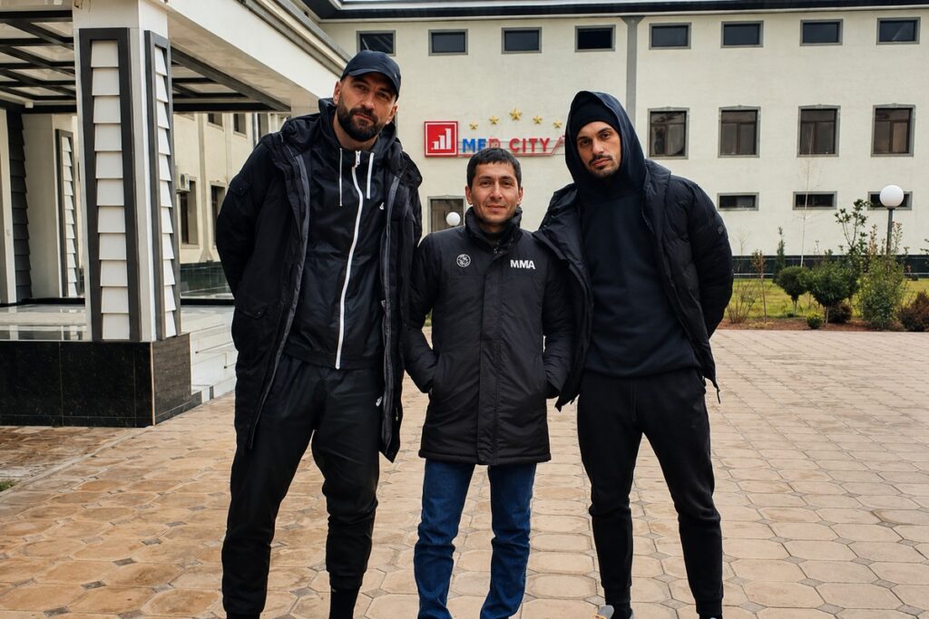 Bogdan Milić and Goran Milojko (left and right). Photo: Andijan FC press service