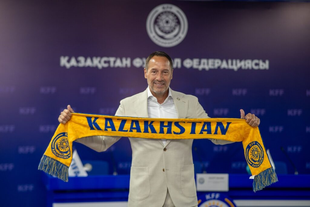 Джон ван ’т Схип — новый главный тренер сборной Казахстана